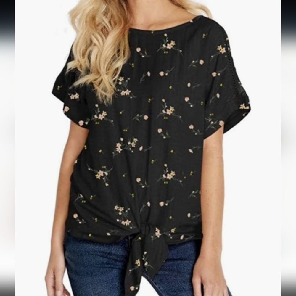 BUFFALO x David Bitton Cap Sleeve Black Floral Print Blouse Crochet Detail